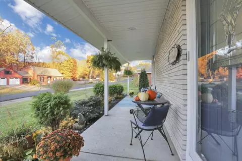 Exterior - 1805 Maple Ct, Heath, OH 43056 photo 5 of 21