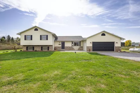 12099 Duncan Plains Rd, Johnstown, OH 43031