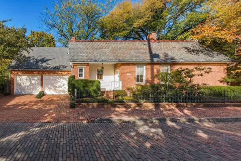 300 Jackson St, Columbus, OH 43206