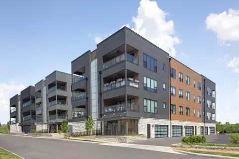 2842 Gunnison Dr #203, Columbus, OH 43228