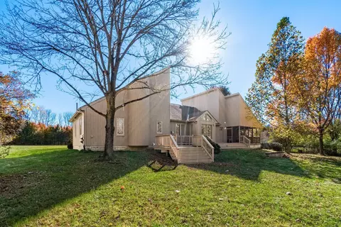 980 Pollock Rd, Delaware, OH 43015