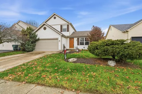 6048 Carmell Dr, Columbus, OH 43228