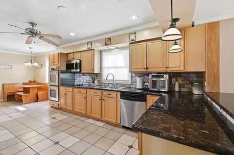 7585 Wrenview Dr, Springfield, OH 45502 photo 8