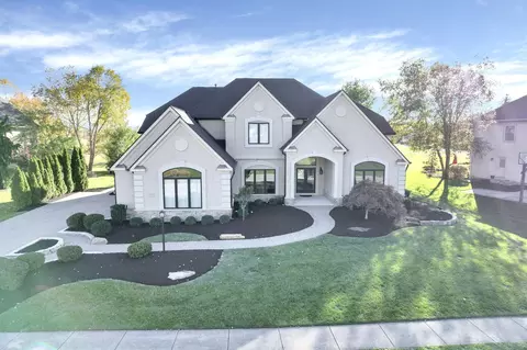 7930 Thornbush Dr, Westerville, OH 43082