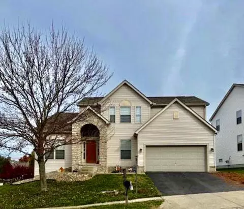 56 W Twin Maple Ave, Lithopolis, OH 43136