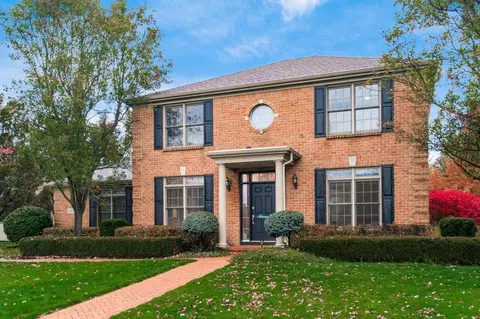 8255 Harvest Wind Dr, Westerville, OH 43082