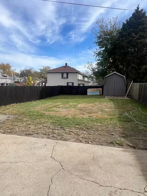 Exterior - 1008 Tibbetts Ave, Springfield, OH 45505 photo 3 of 6