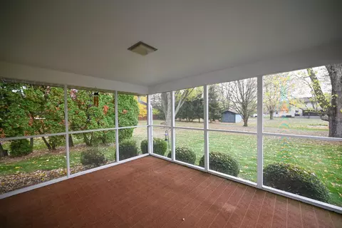 Exterior - 525 Somerlot Hoffman Rd E, Marion, OH 43302 photo 12 of 13