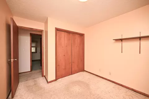 Bedroom - 525 Somerlot Hoffman Rd E, Marion, OH 43302 photo 4 of 9