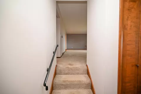 Entry Way - 525 Somerlot Hoffman Rd E, Marion, OH 43302 photo 2 of 3
