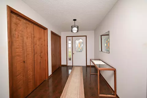 Entry Way - 525 Somerlot Hoffman Rd E, Marion, OH 43302 photo 1 of 3
