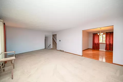 Living - 525 Somerlot Hoffman Rd E, Marion, OH 43302 photo 6 of 6