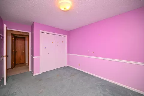 Bedroom - 525 Somerlot Hoffman Rd E, Marion, OH 43302 photo 2 of 9
