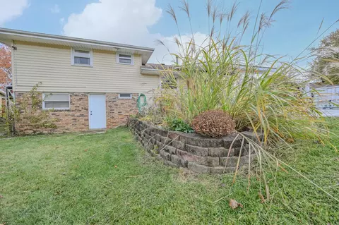 Exterior - 557 Vale Rd, Springfield, OH 45504 photo 12 of 15