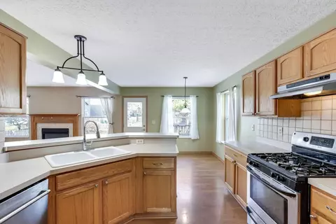 Kitchen - 1094 Insco Loop, Blacklick, OH 43004 photo 5 of 5