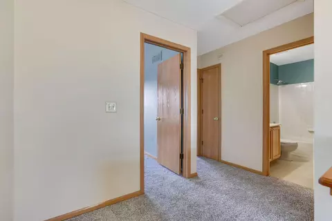 Entry Way - 1094 Insco Loop, Blacklick, OH 43004 photo 3 of 4