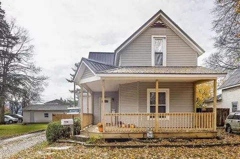 702 W Chestnut St, Mount Vernon, OH 43050