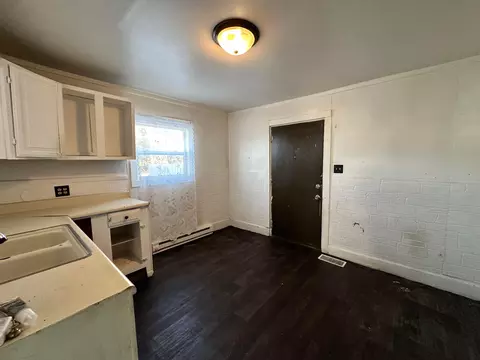 Kitchen - 134 Waterloo St, Marion, OH 43302 photo 1 of 2