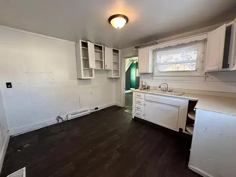 Kitchen - 134 Waterloo St, Marion, OH 43302 photo 2 of 2