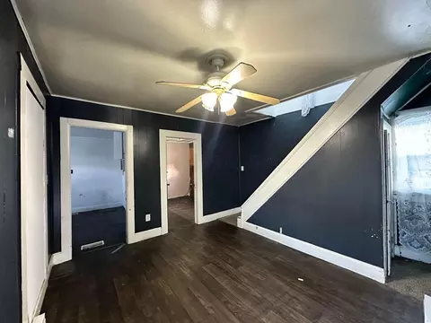 Living - 134 Waterloo St, Marion, OH 43302 photo 3 of 5