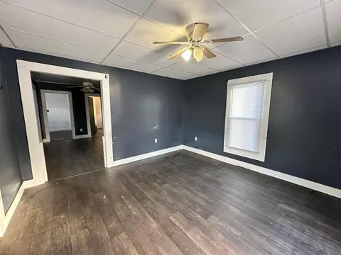 Living - 134 Waterloo St, Marion, OH 43302 photo 2 of 5