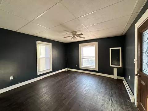 Living - 134 Waterloo St, Marion, OH 43302 photo 1 of 5