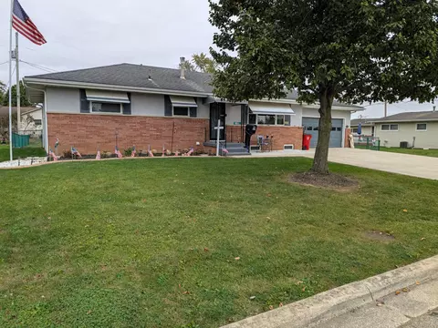 340 Gary St, Ashville, OH 43103