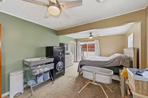 Bedroom - 1305 Eckley Dr, Marion, OH 43302 photo 2 of 6