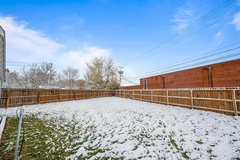 Exterior - 1305 Eckley Dr, Marion, OH 43302 photo 6 of 7