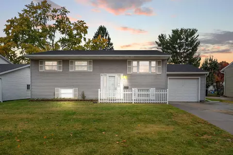 1047 Mulberry Rd, Circleville, OH 43113