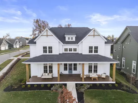2320 Red Oak St, Lewis Center, OH 43035