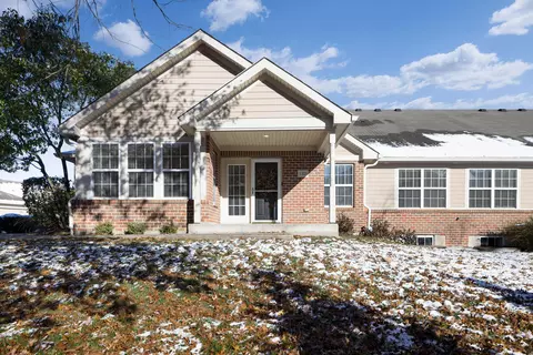 5318 Nottinghamshire Ln, Westerville, OH 43081