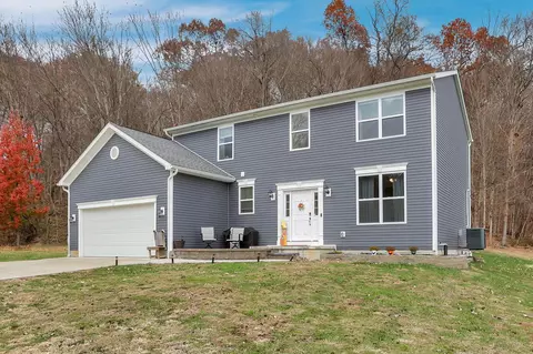 736 Sleigh Hill Ct, Bremen, OH 43107
