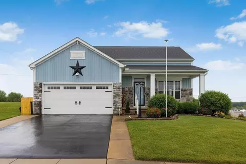 2213 Rolling Hills St, Lancaster, OH 43130