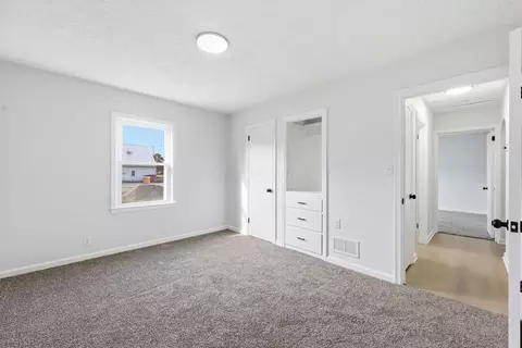 Bedroom - 530 E Main St, Hebron, OH 43025 photo 1 of 5