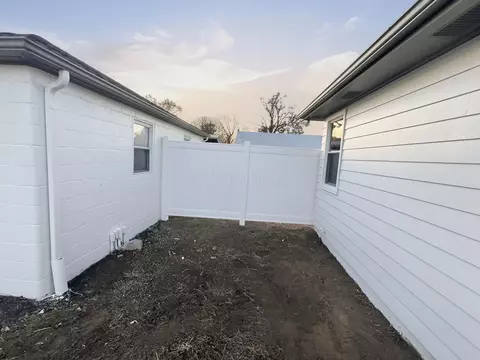 Exterior - 530 E Main St, Hebron, OH 43025 photo 6 of 13