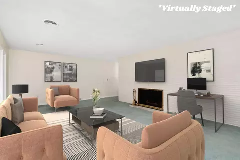 Living - 440 S Broadmoor Blvd, Springfield, OH 45504 photo 1 of 14