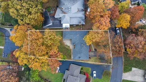 View/Area - 440 S Broadmoor Blvd, Springfield, OH 45504 photo 2 of 9