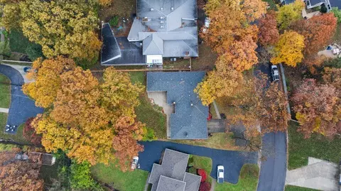View/Area - 440 S Broadmoor Blvd, Springfield, OH 45504 photo 1 of 9