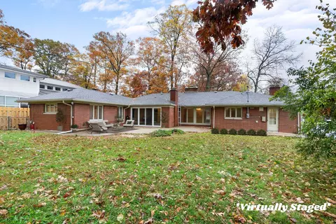 Exterior - 440 S Broadmoor Blvd, Springfield, OH 45504 photo 6 of 29