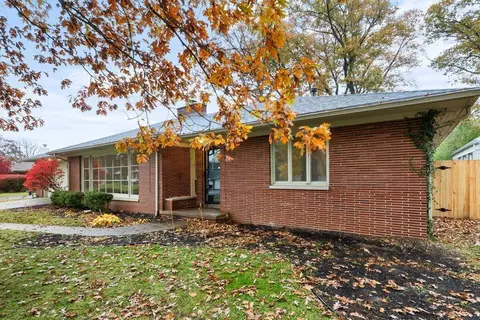 Exterior - 440 S Broadmoor Blvd, Springfield, OH 45504 photo 4 of 29