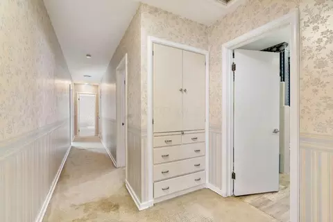 Entry Way - 440 S Broadmoor Blvd, Springfield, OH 45504 photo 3 of 3