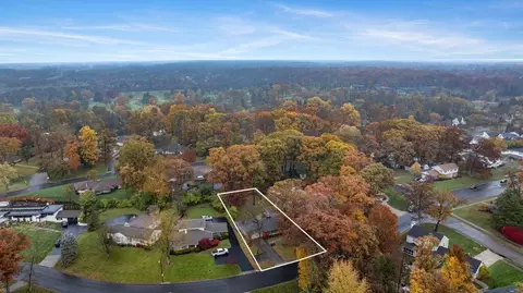View/Area - 440 S Broadmoor Blvd, Springfield, OH 45504 photo 6 of 9