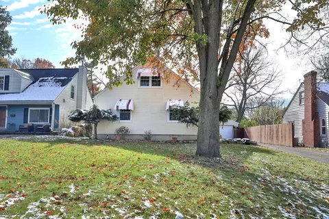 197 E Cooke Rd, Columbus, OH 43214