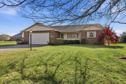 1145 Chenonceaux Dr, Marion, OH 43302