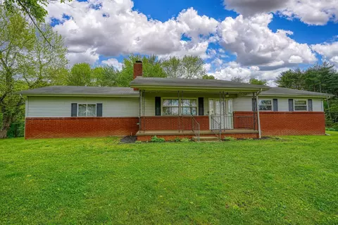627 Russ Rd, Jackson, OH 45640 photo 8
