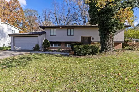 300 Brookhaven Dr E, Columbus, OH 43230