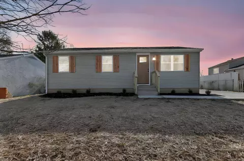 8489 Dovercrest Ct, Galloway, OH 43119