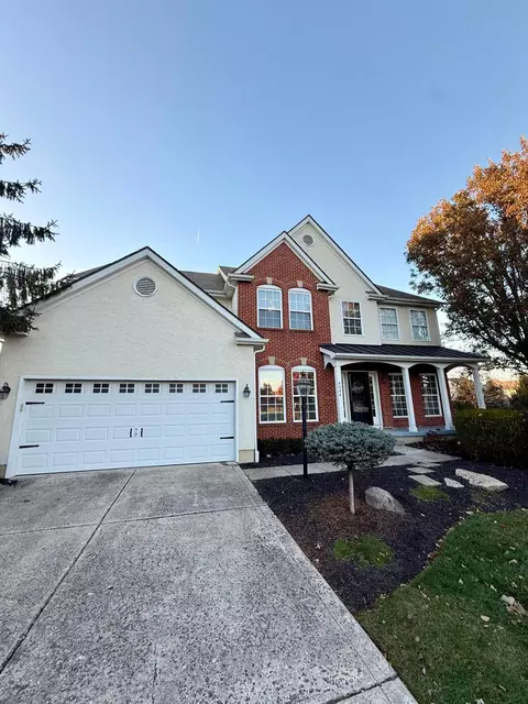 4044 Robin Hill Ct, Powell, OH 43065