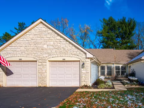 488 Three Oaks Ct, Columbus, OH 43230